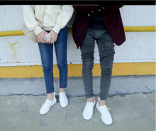 Load image into Gallery viewer, LED Light Up Shoes